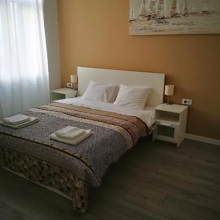 Old Town Apartman *