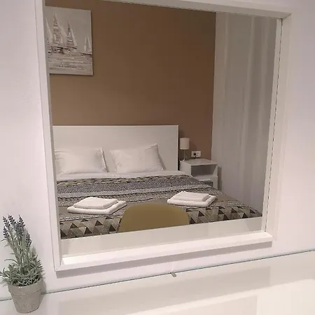 アパート Old Town プーラ